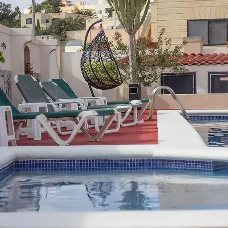 Djukel With Pool Villa Mellieha
