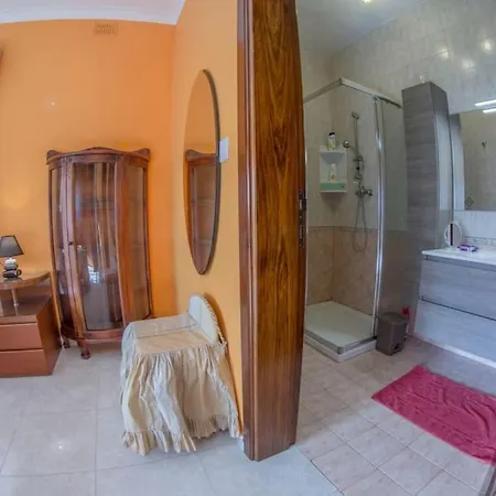 Villa Djukel With Pool *