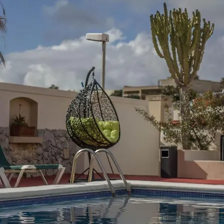 Villa Djukel With Pool
